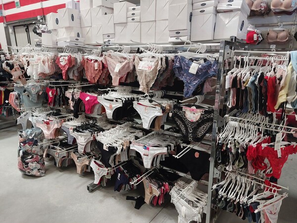 9#8450 Intimo in vendita - foto 8