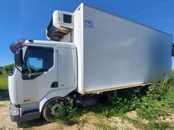 2#8454 Autocarro isotermico Renault 220 dCi in vendita - foto 3