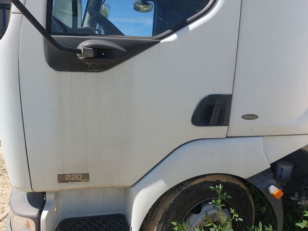 2#8454 Autocarro isotermico Renault 220 dCi in vendita - foto 10