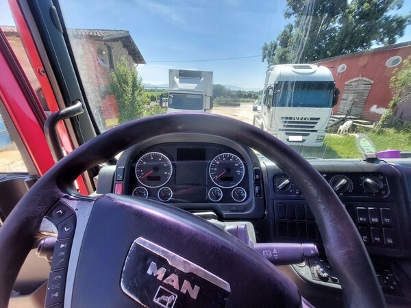 3#8454 Autocarro isotermico Man TGA 26.430 in vendita - foto 4