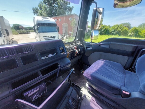 3#8454 Autocarro isotermico Man TGA 26.430 in vendita - foto 5