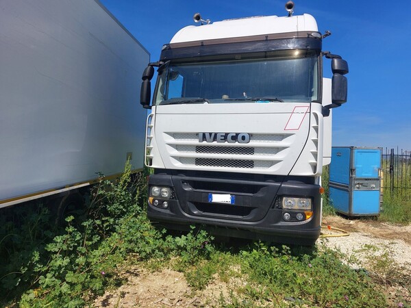 4#8454 Trattore stradale Iveco 450 in vendita - foto 3