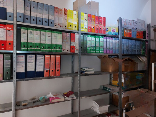 1#8455 Scaffalature e arredamento vario in vendita - foto 1