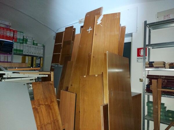 1#8455 Scaffalature e arredamento vario in vendita - foto 19