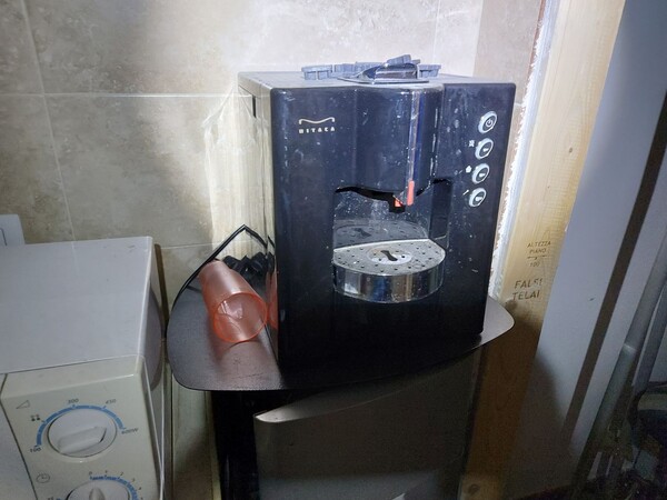 1#8455 Scaffalature e arredamento vario in vendita - foto 36