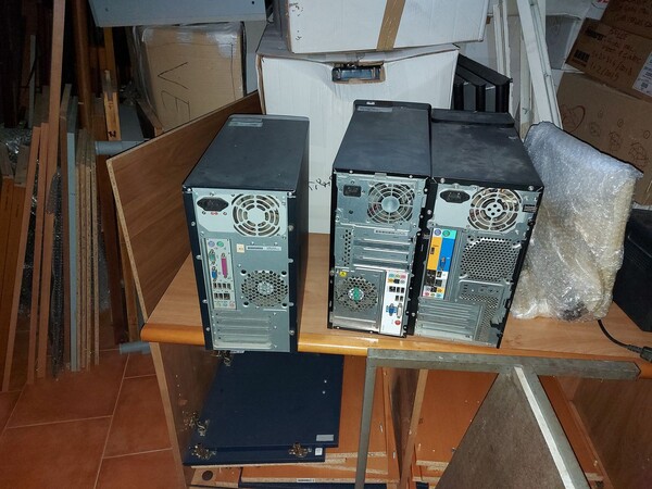 1#8455 Scaffalature e arredamento vario in vendita - foto 45