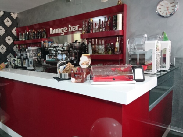Attrezzature bar e ristoranti in vendita