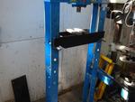 Image 2 - Hydraulic press - Lot 28 (Auction 846)