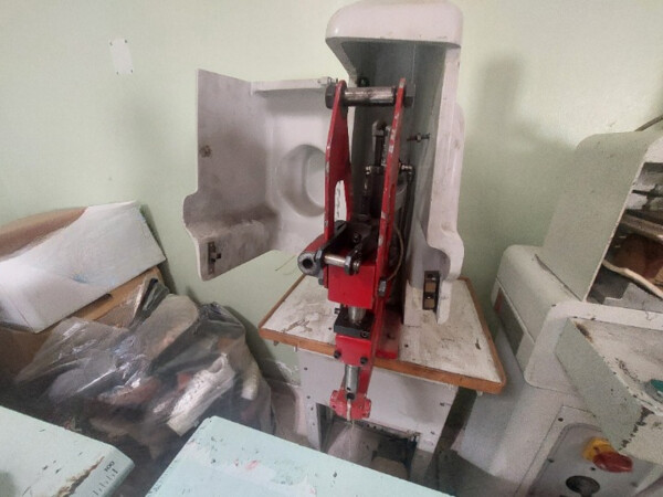 1#8463 Macchine per la lavorazione di calzature in vendita - foto 23