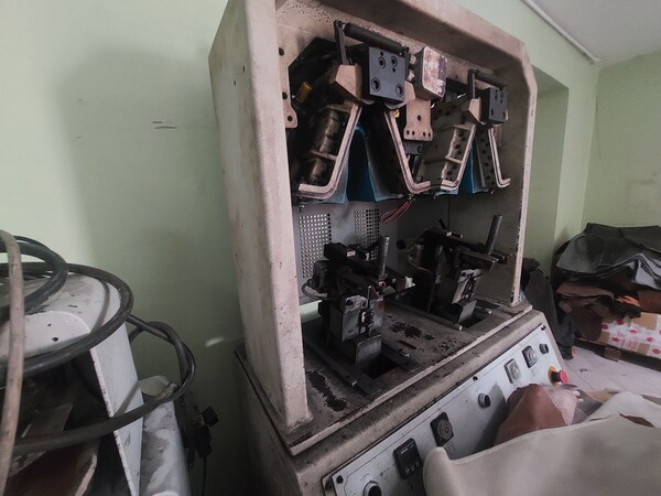 1#8463 Macchine per la lavorazione di calzature in vendita - foto 27
