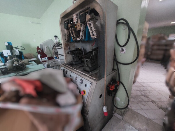 1#8463 Macchine per la lavorazione di calzature in vendita - foto 28