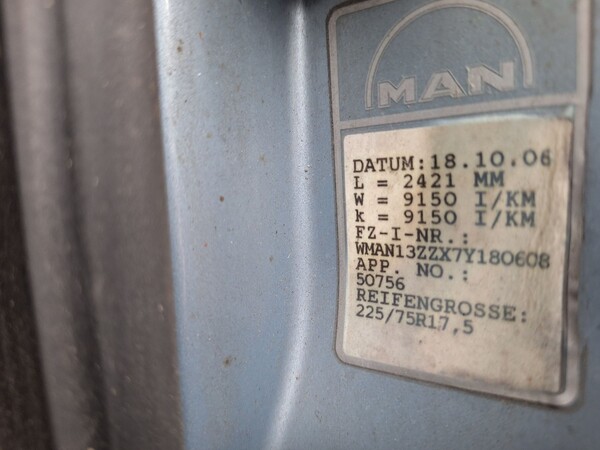 6#8464 Autocarro Man TGL8.180 isotermico con sponda idraulica in vendita - foto 17