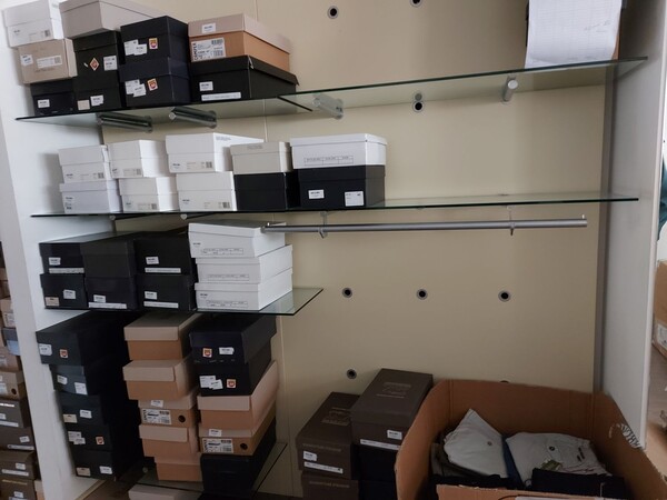 1#8466 Abbigliamento e calzature in vendita - foto 13