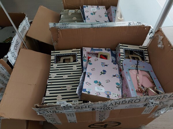 1#8466 Abbigliamento e calzature in vendita - foto 17