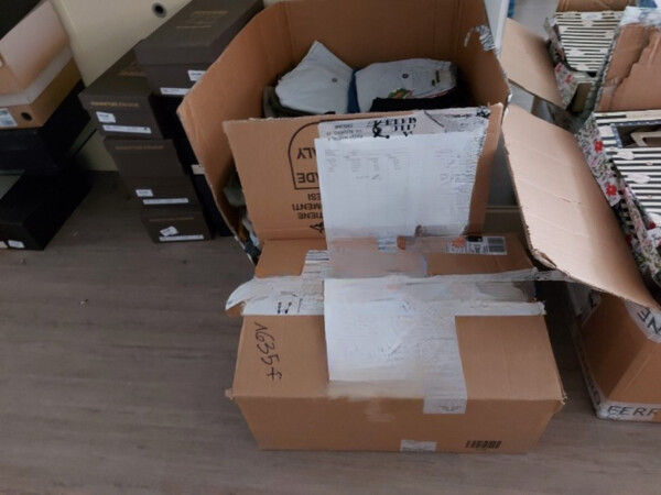 1#8466 Abbigliamento e calzature in vendita - foto 18