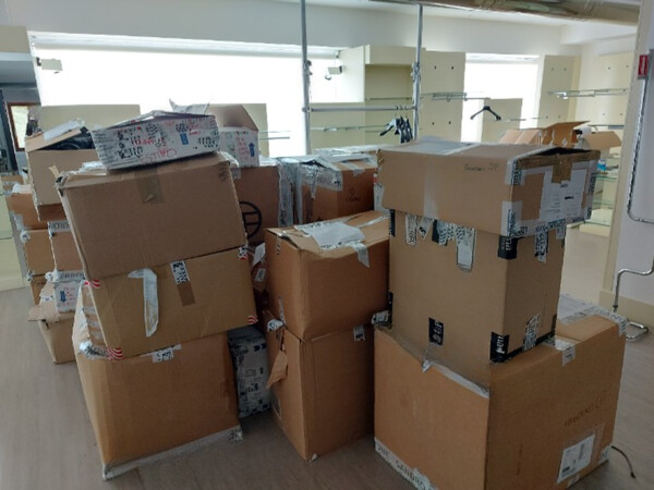 1#8466 Abbigliamento e calzature in vendita - foto 20