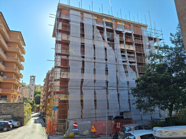 2#8482 Ponteggio edile in vendita - foto 1