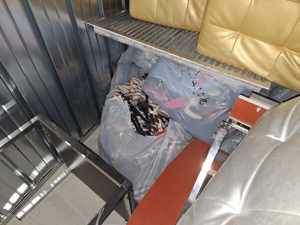 1#8483 Abbigliamento e attrezzatura negozio in vendita - foto 10