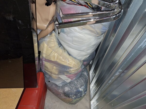 1#8483 Abbigliamento e attrezzatura negozio in vendita - foto 13
