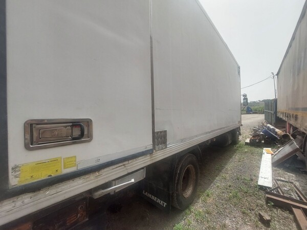 9#8486 Autocarro isotermico Renault in vendita - foto 6