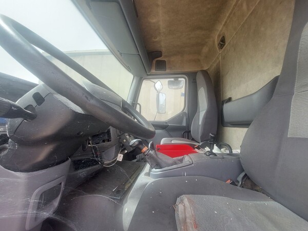9#8486 Autocarro isotermico Renault in vendita - foto 10