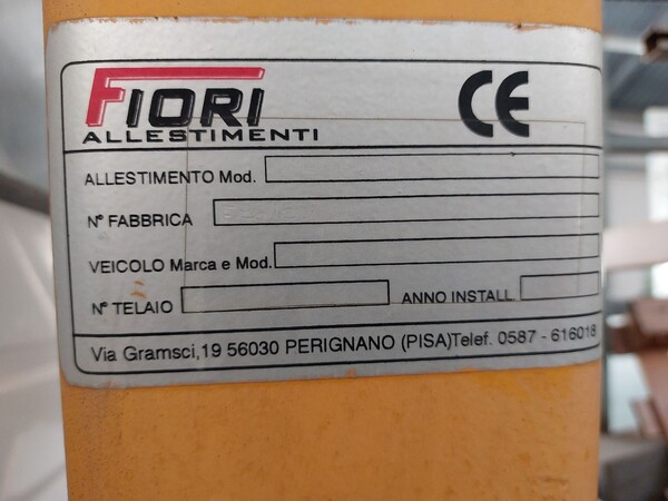 1#8488 Autocarri Mercedes e Piaggio in vendita - foto 5