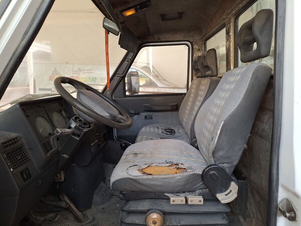 3#8504 Autocarro Fiat Iveco TurboDaily con cassone ribaltabile e gru in vendita - foto 12