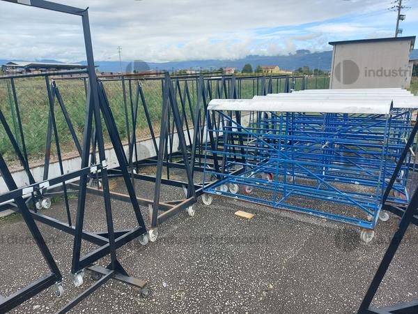 999#8509 Scaffalature carrelli e altro in vendita - foto 2