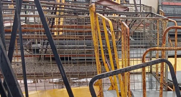 999#8509 Scaffalature carrelli e altro in vendita - foto 18