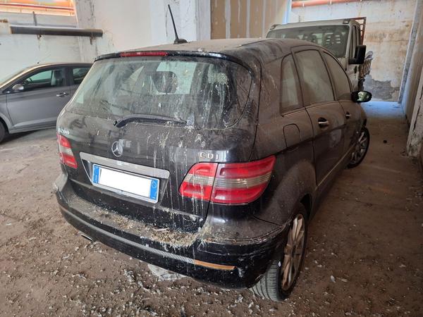 3#8520 Autovettura Mercedes B200 1.9D in vendita - foto 3