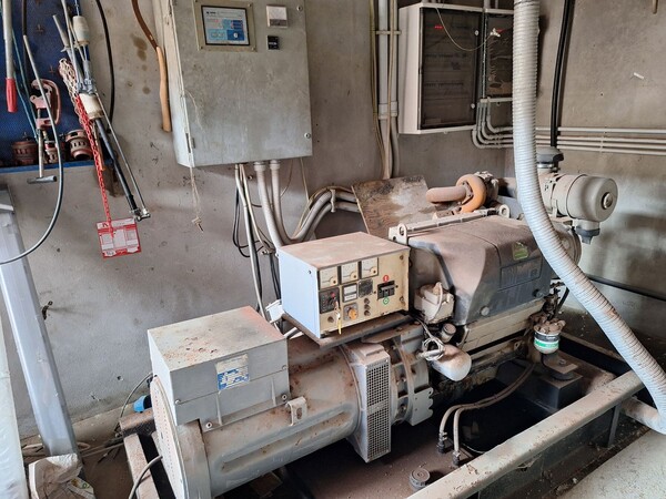25#8533 Gruppo elettrogeno 60 Kw in vendita - foto 2