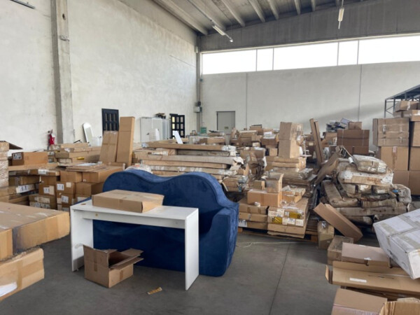 1#8537 Magazzino mobili e lampadari in vendita - foto 11