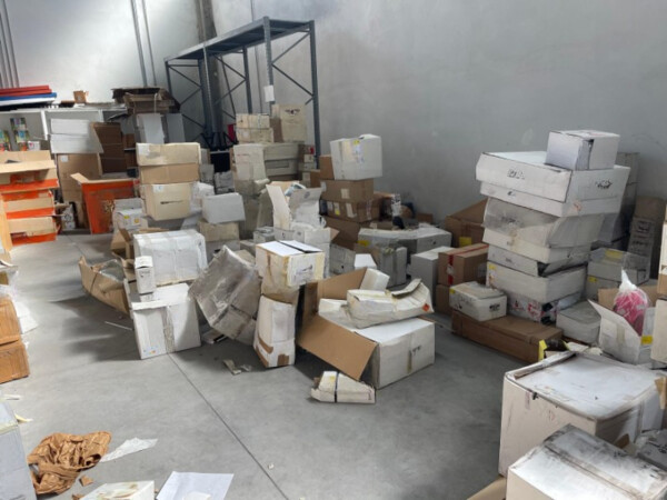 1#8537 Magazzino mobili e lampadari in vendita - foto 16