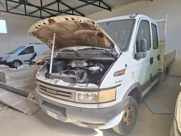 4#8538 Autocarro Iveco Daily in vendita - foto 2