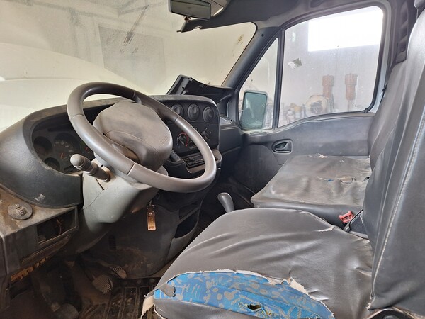 4#8538 Autocarro Iveco Daily in vendita - foto 10