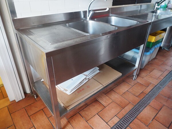 Attrezzature bar e ristoranti in vendita