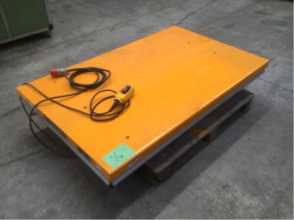 60#8549 Piattaforma Idraulica Electric lift table in vendita - foto 1