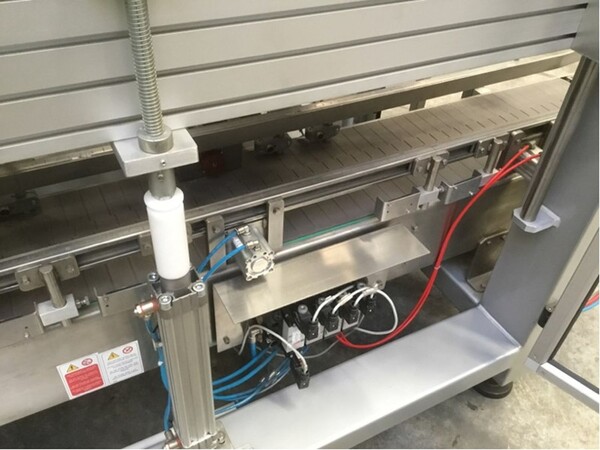 81#8549 Incartonatrice per bottiglie FP Machinery in vendita - foto 9
