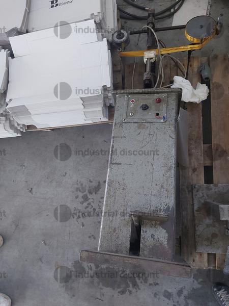 143#8561 Macchine da cucire e accessori in vendita - foto 8