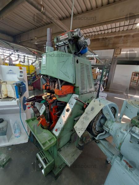 32#8561 Macchine per lavorazioni calzaturiere in vendita - foto 3
