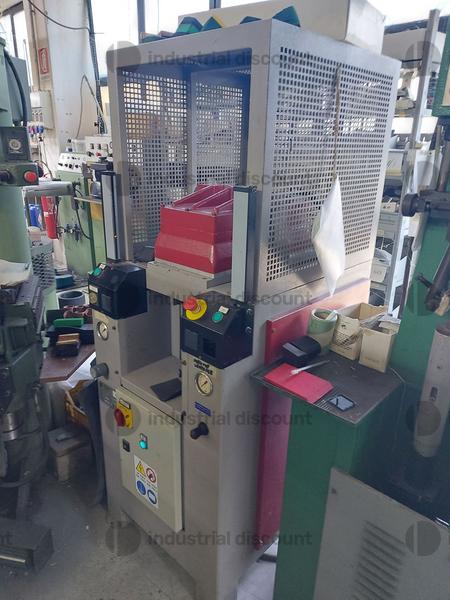 32#8561 Macchine per lavorazioni calzaturiere in vendita - foto 5