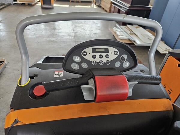 12#8563 Transpallet STILL in vendita - foto 4