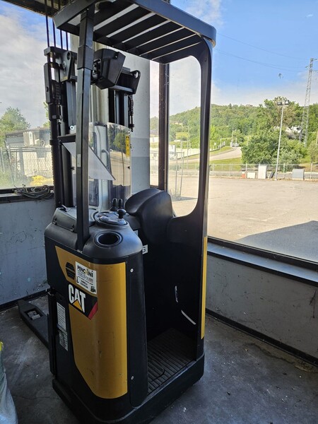 Carrelli elevatori in vendita