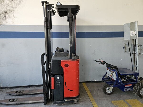 Carrelli elevatori in vendita
