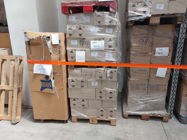 10#8578 Articoli per la casa e igiene personale in vendita - foto 15