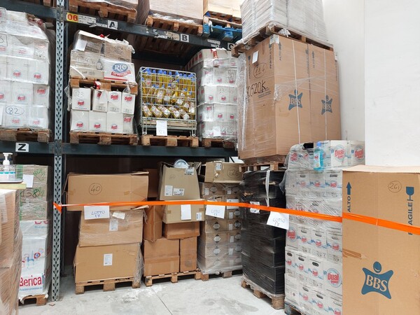 17#8578 Articoli per la casa e igiene personale in vendita - foto 1