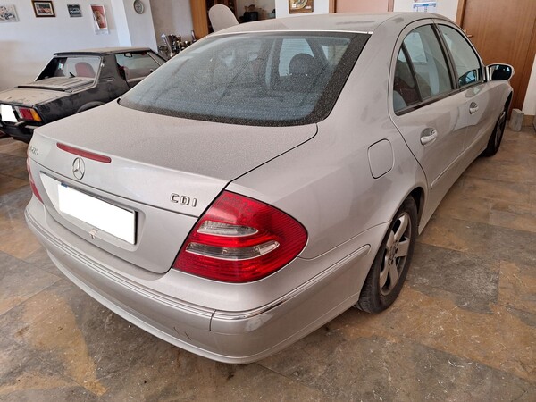 2#8580 Autovettura Mercedes E270 CDI 2.7D in vendita - foto 3