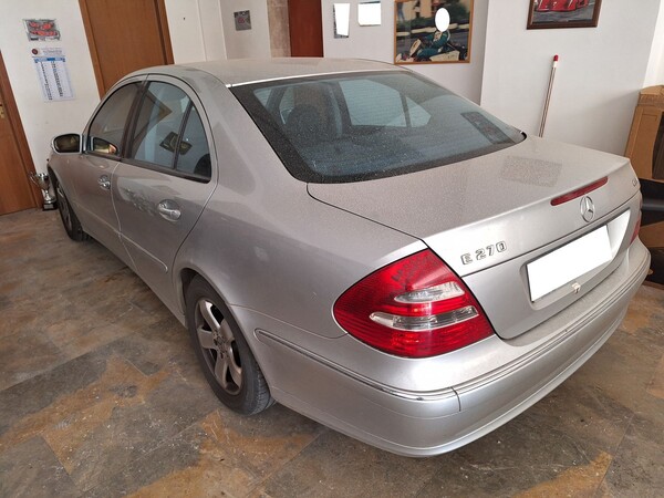 2#8580 Autovettura Mercedes E270 CDI 2.7D in vendita - foto 4