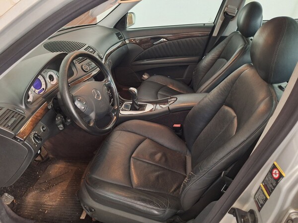 2#8580 Autovettura Mercedes E270 CDI 2.7D in vendita - foto 9