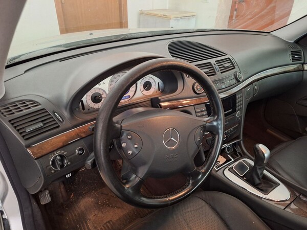 2#8580 Autovettura Mercedes E270 CDI 2.7D in vendita - foto 10